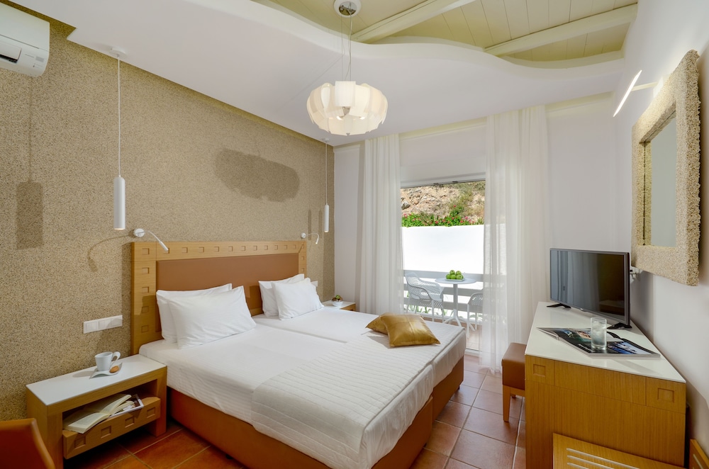 Double or Twin Room, Balcony photo 2