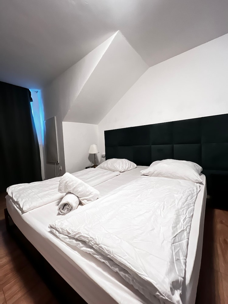 Basic Apartment