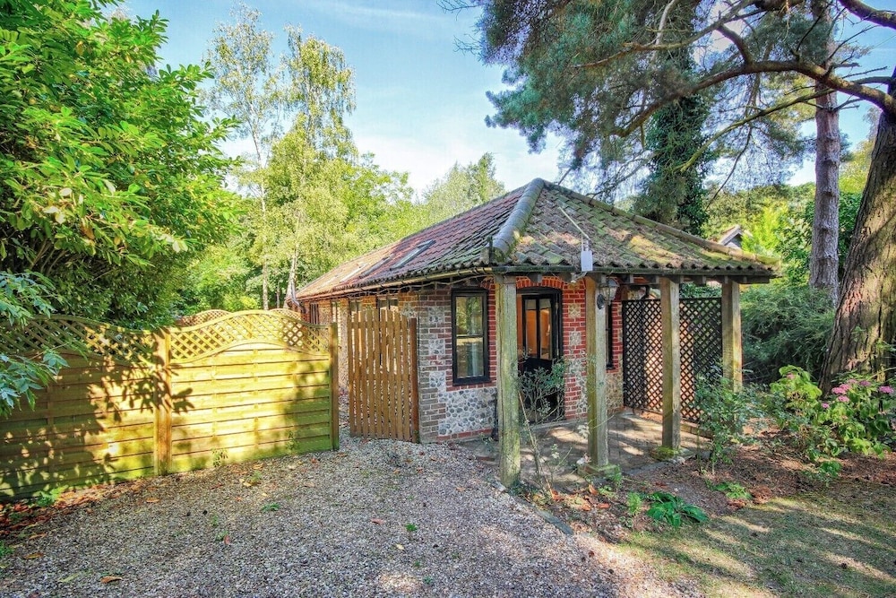 Luxury Double Or Twin Room, Ensuite, Garden View (Willow Suite) photo 2
