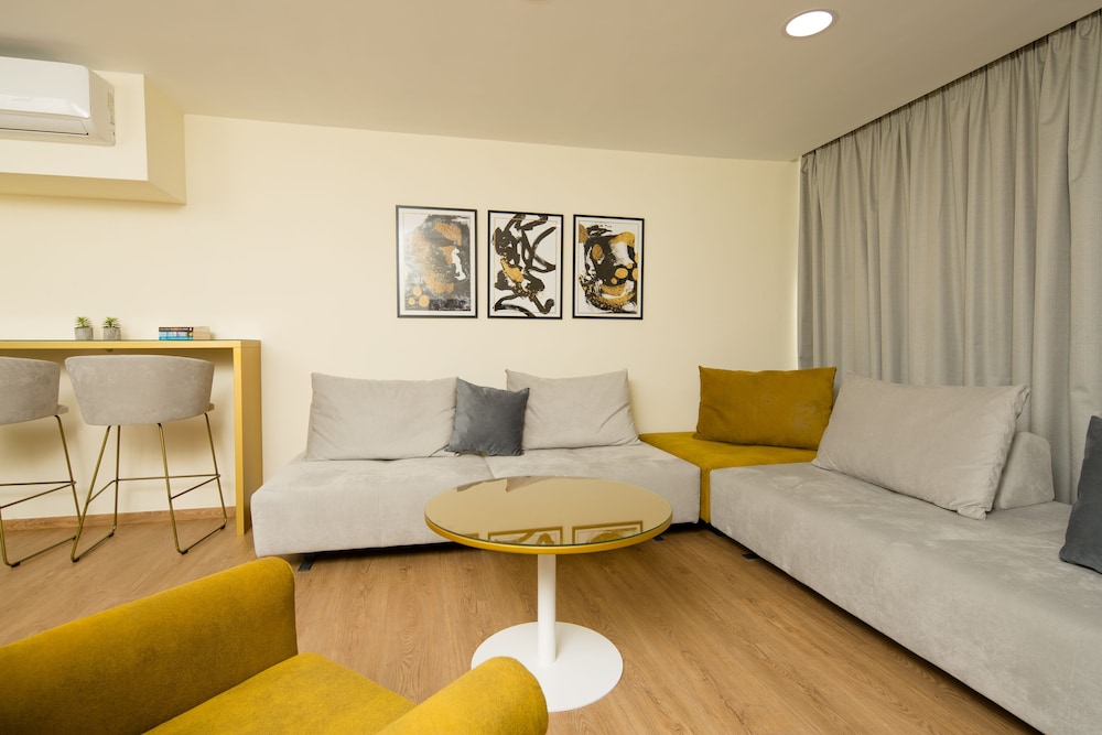 Family Suite, 3 Bedrooms photo 2