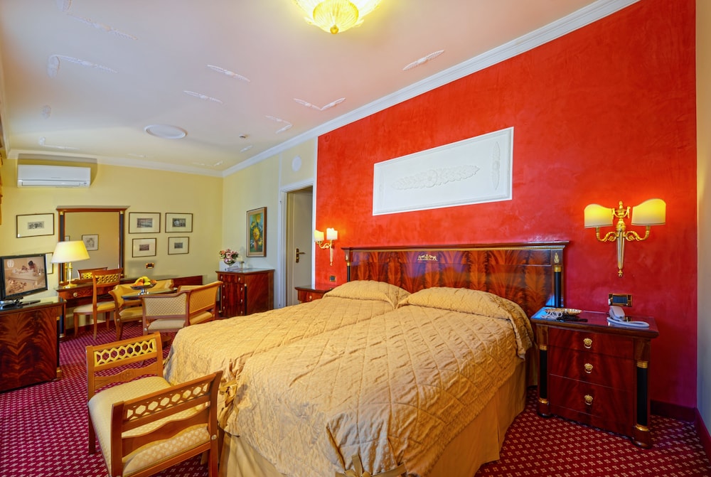 Premium Double or Twin Room, 1 Double or 2 Twin Beds, Terrace photo 3