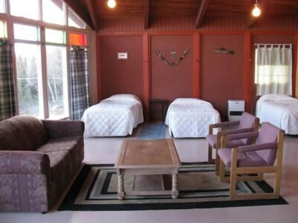 Cordova Cabin photo 1