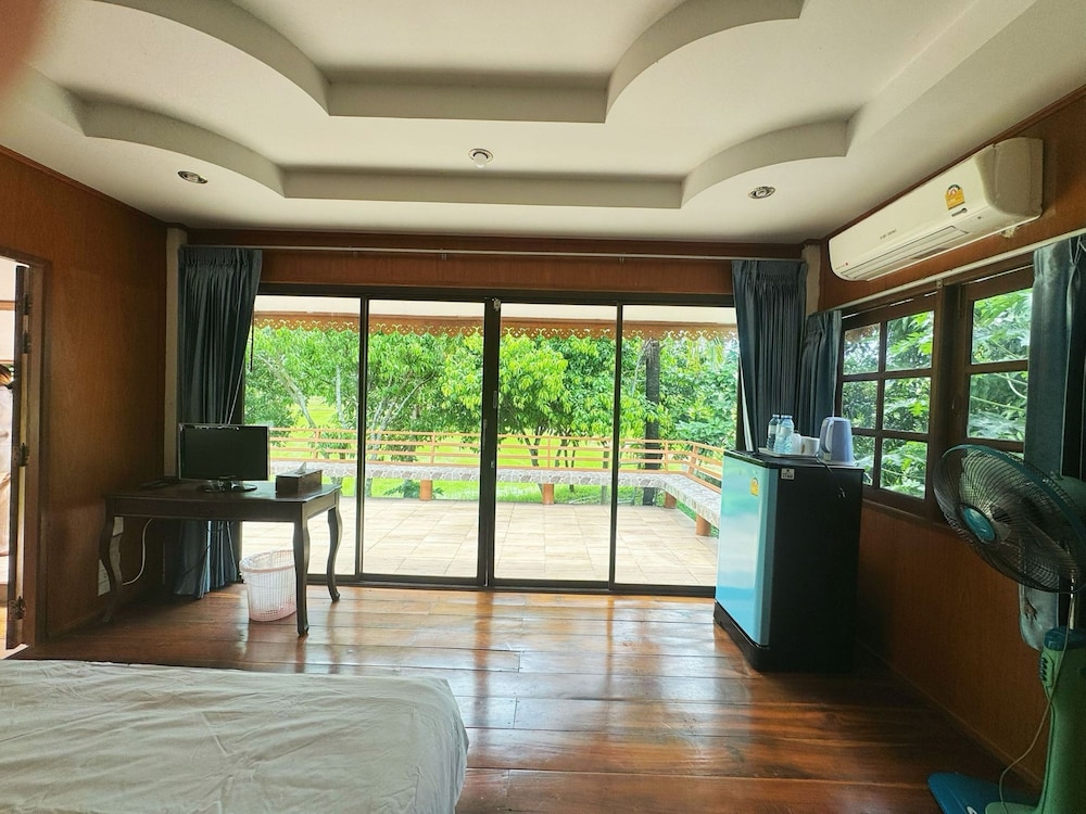 Deluxe Double Room photo 3