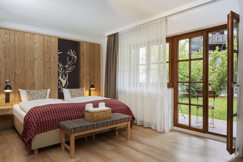 Deluxe Double Room - Photo 1
