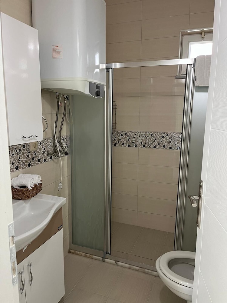 Classic Room, Sea View, Sea Facing photo 3