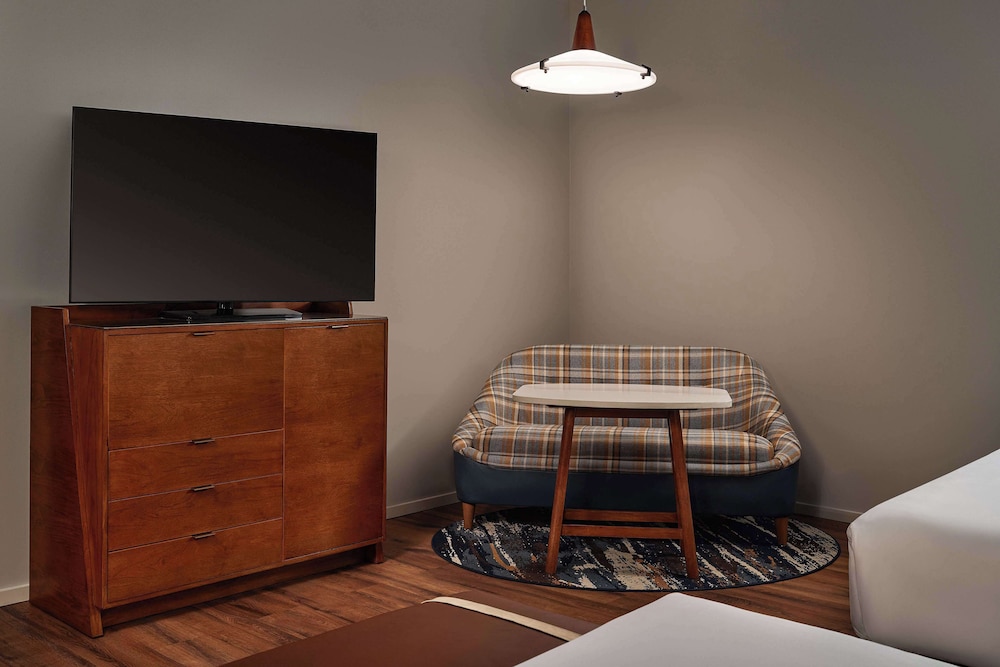 Room, 2 Queen Beds, Accessible (Hearing)