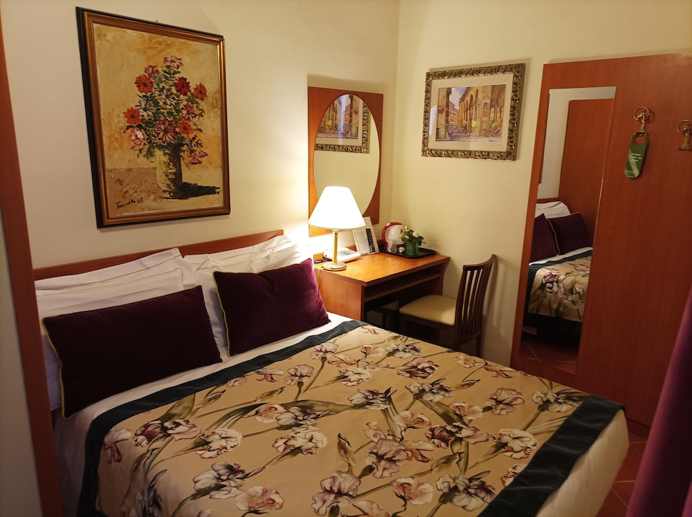 Economy Old Single Room photo 3