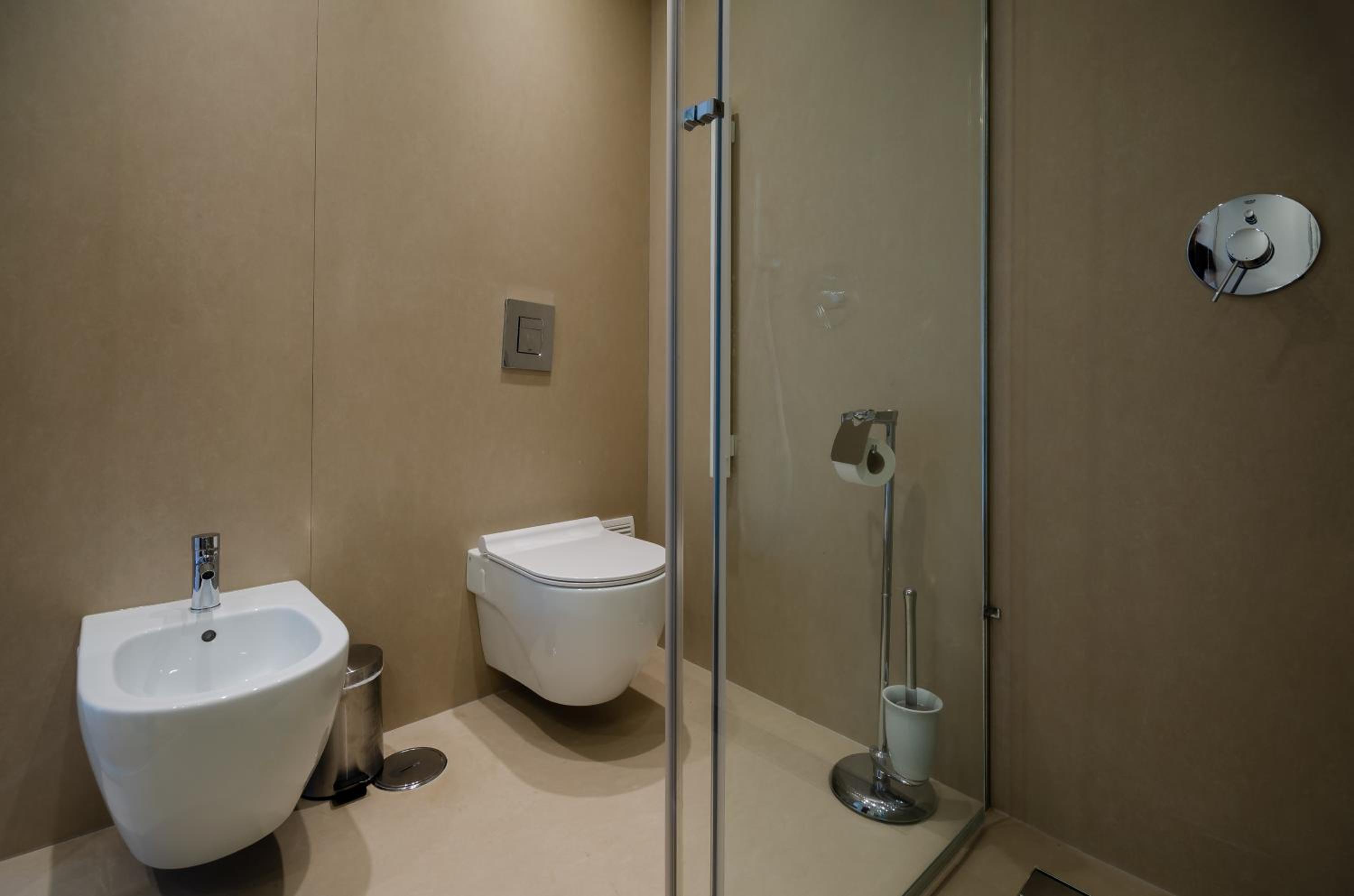 One-Bedroom Apartment with River View photo 3