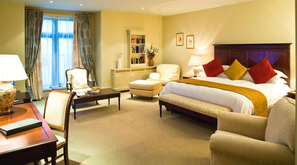 Courtyard Suite photo 1