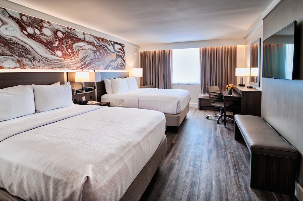 Premium Room, 2 Queen Beds, Balcony, Pool View - Photo 1