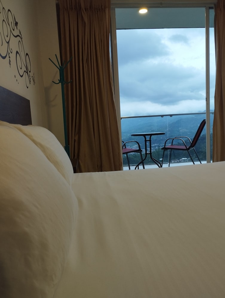 Standard Double Room, 1 Double Bed, Balcony, Mountain View photo 3