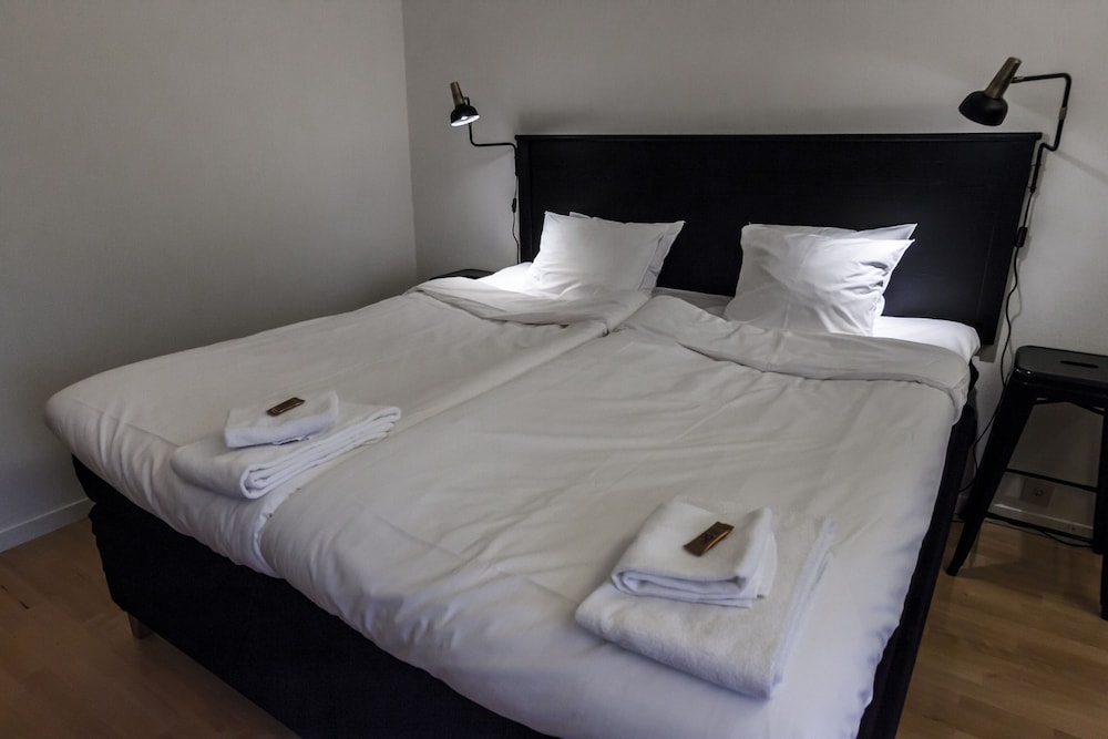 Business Twin Room photo 2