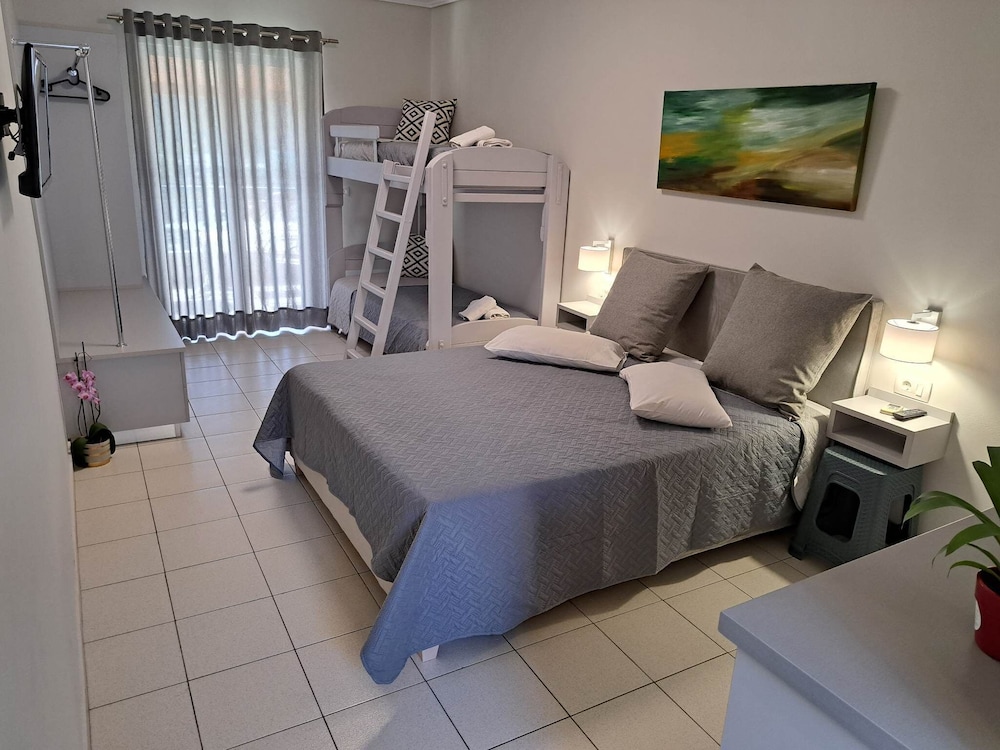 Quadruple Room (with Bunk Bed)