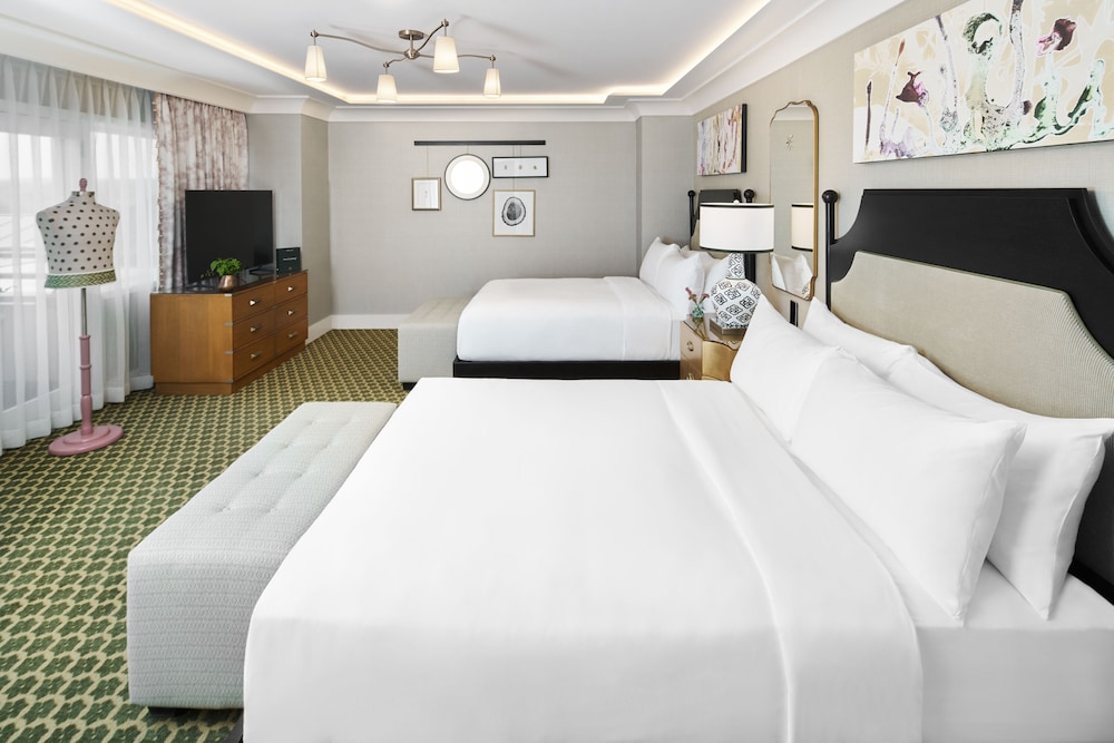 The Grand Lodge Accessible Double Suite