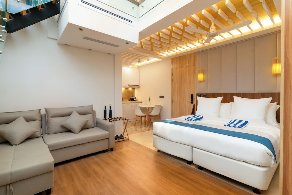 Duplex Apartment with Beach View