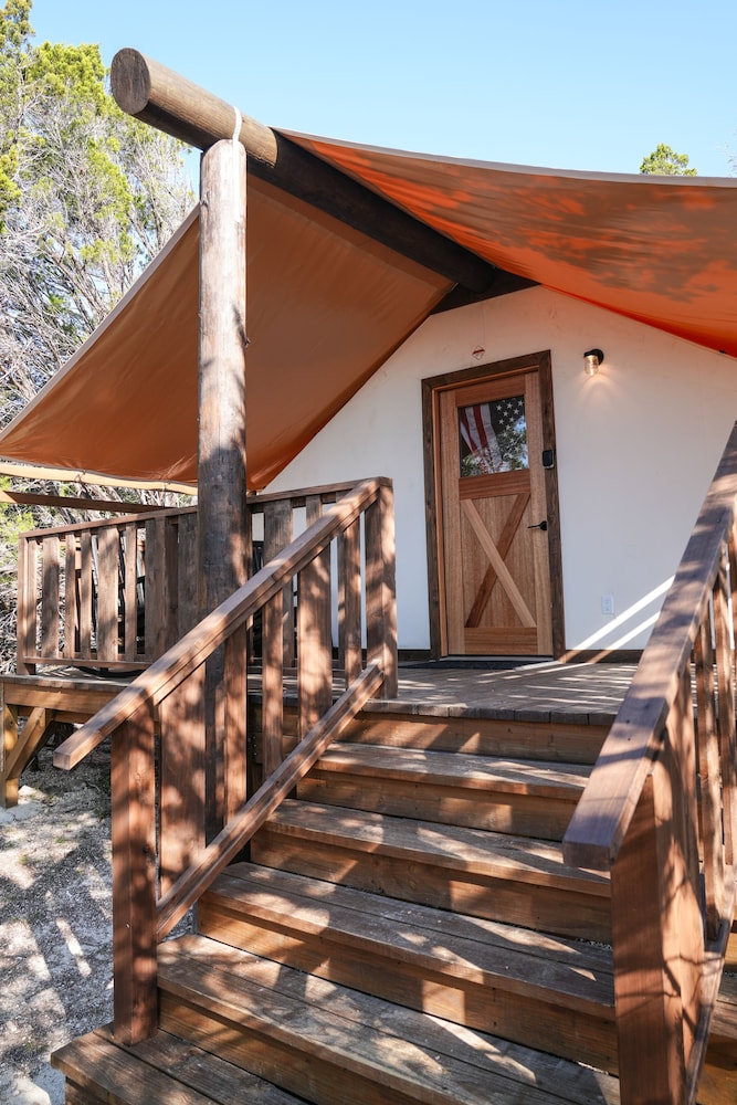 Luxury Tent photo 2