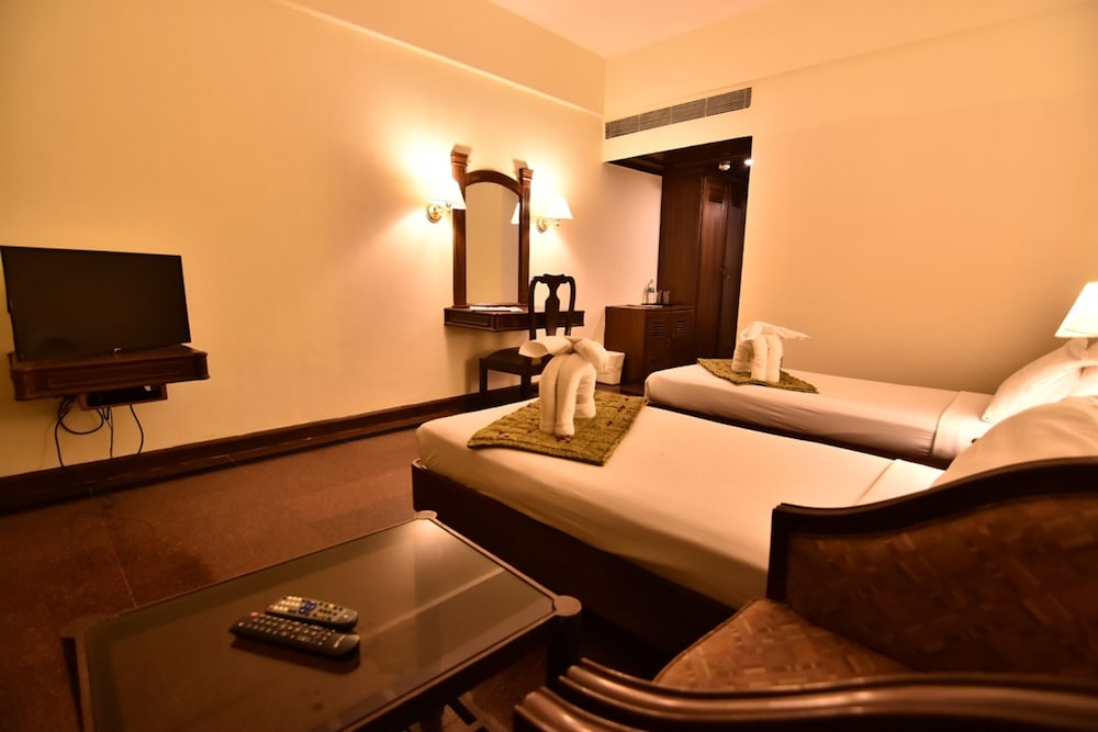 Executive Double Room - Photo 8