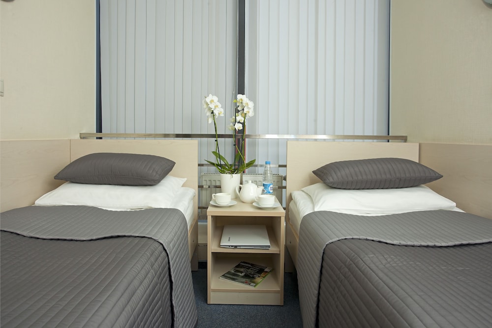 Twin Room (12 часов/hours) photo 2