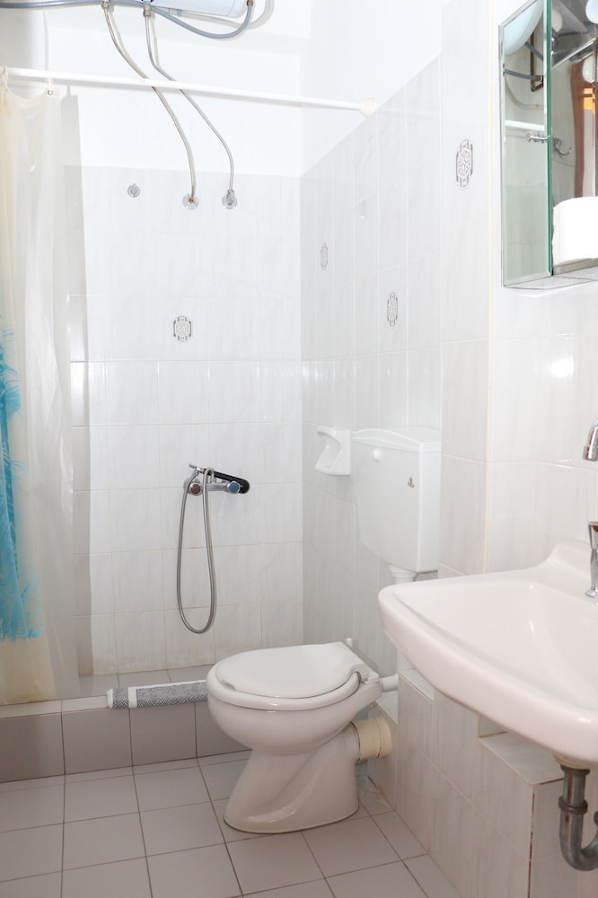 Triple Room - Photo 5