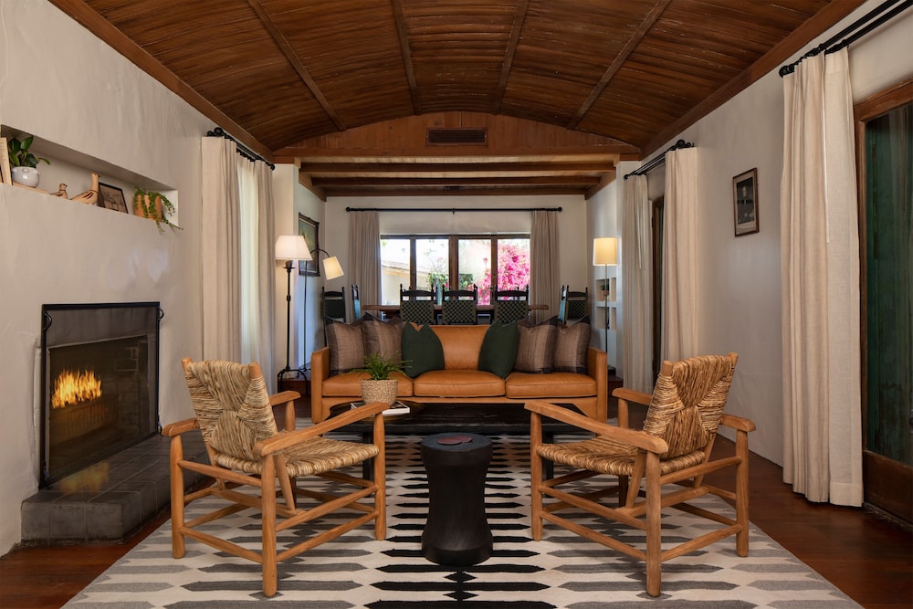 Adobe House photo 1