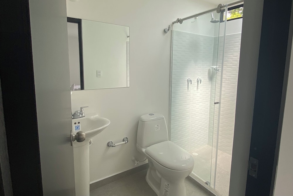 Classic Room, 2 Double Beds, Pool View photo 2