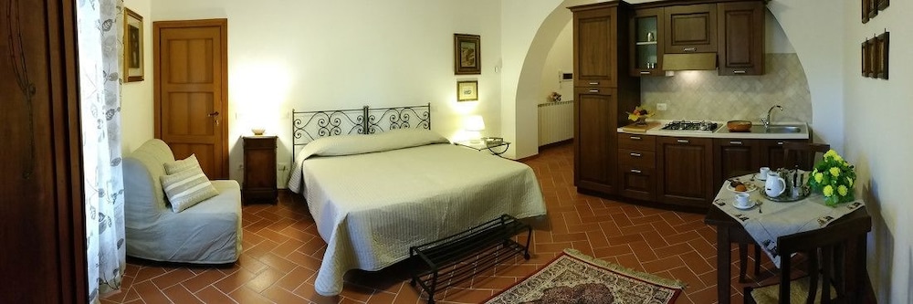 Studio, Ground Floor (Bargello)