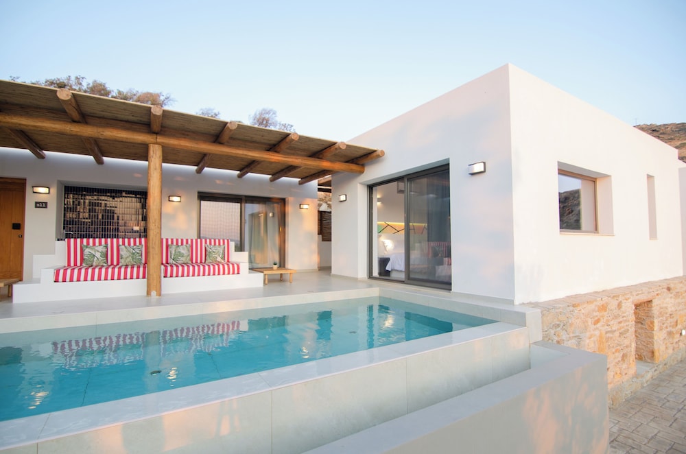 Three Bedroom Villa with Private Pool