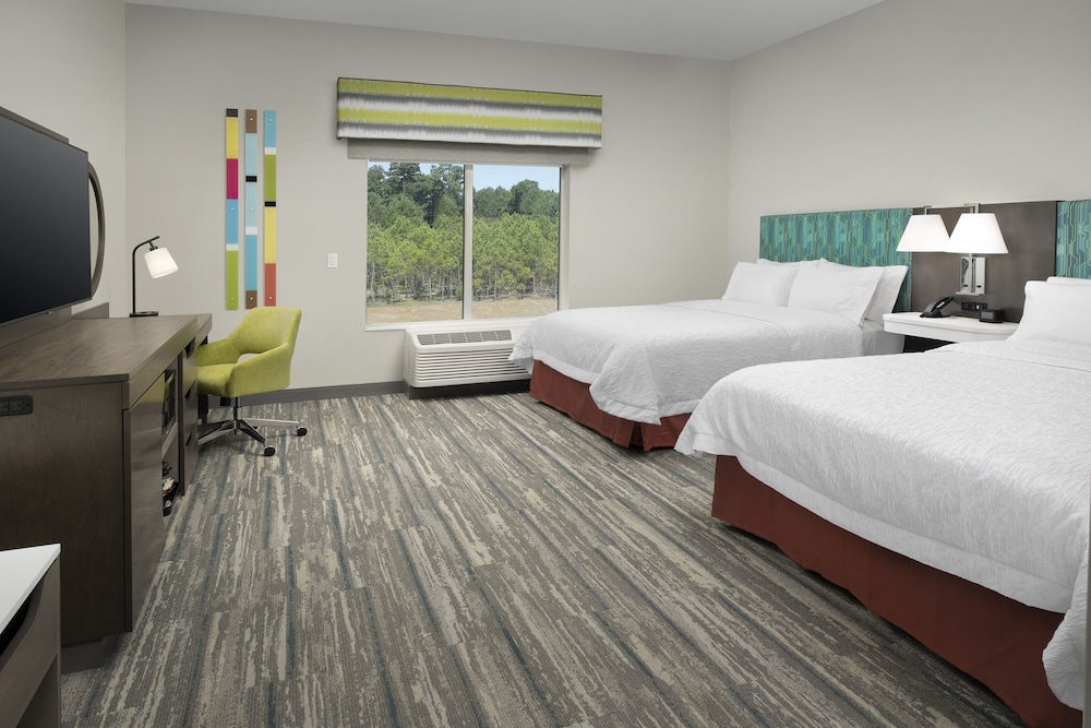 Room, 2 Queen Beds, Accessible, Bathtub - Photo 1