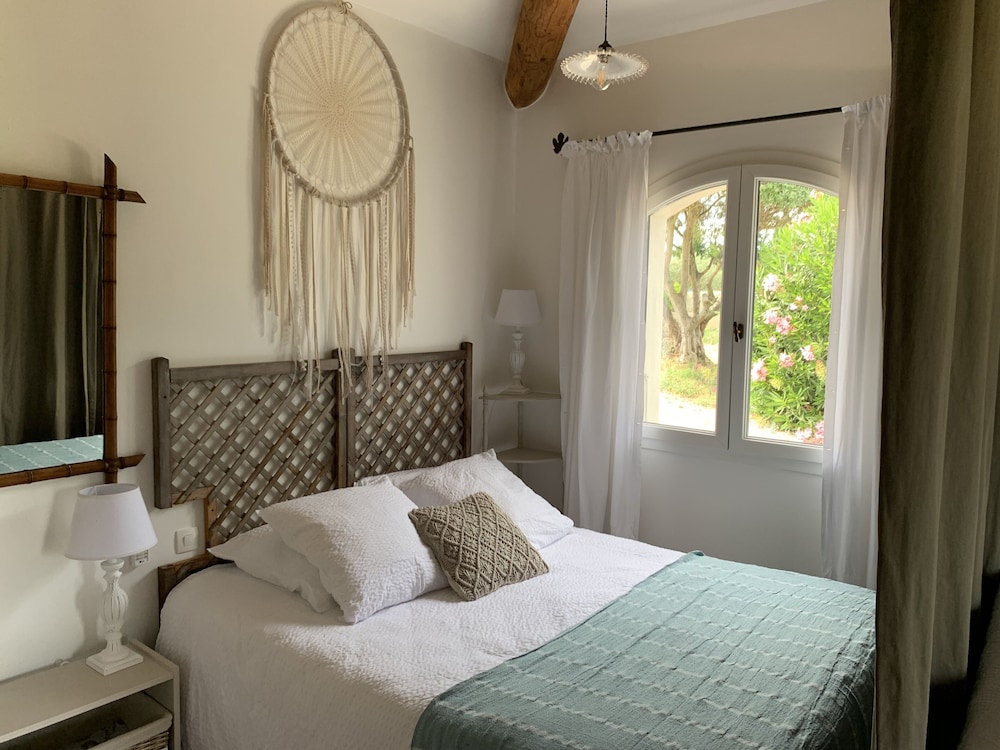 Cottage (Le Levant) photo 1
