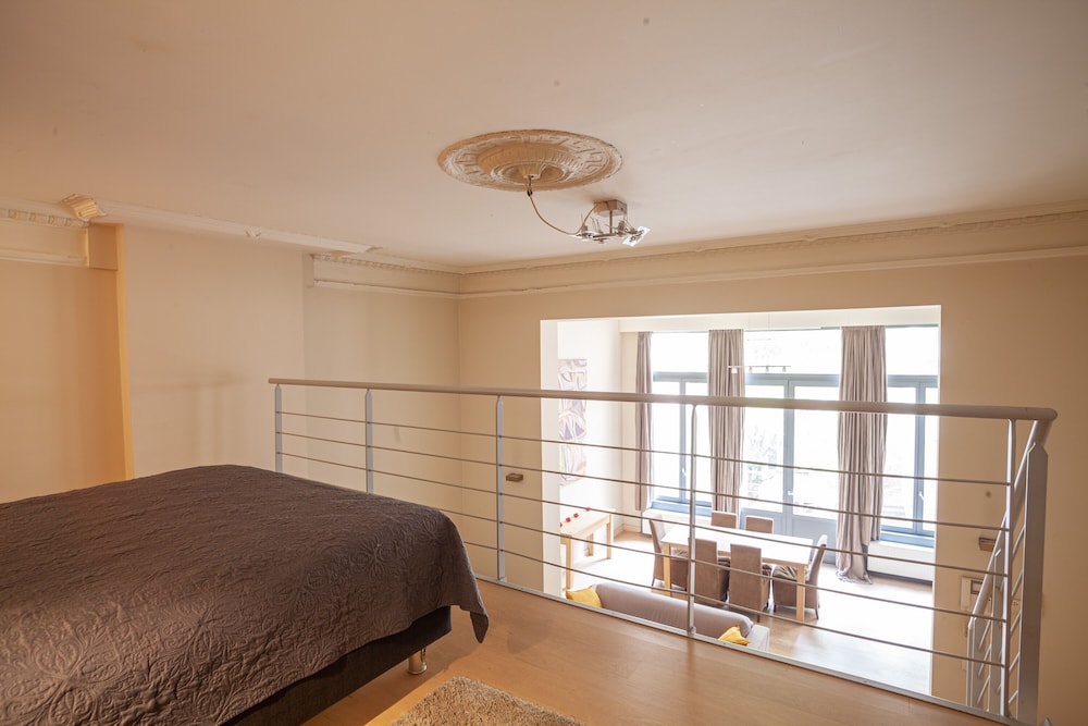 Deluxe Apartment