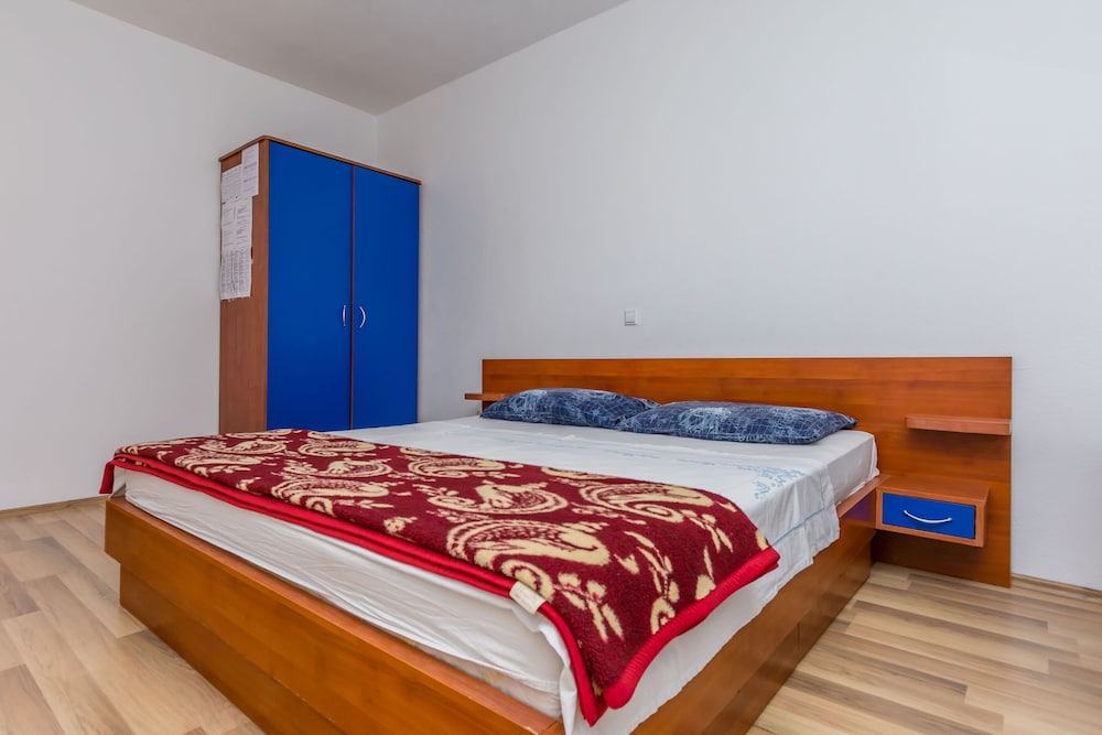 Apartment (A1)
