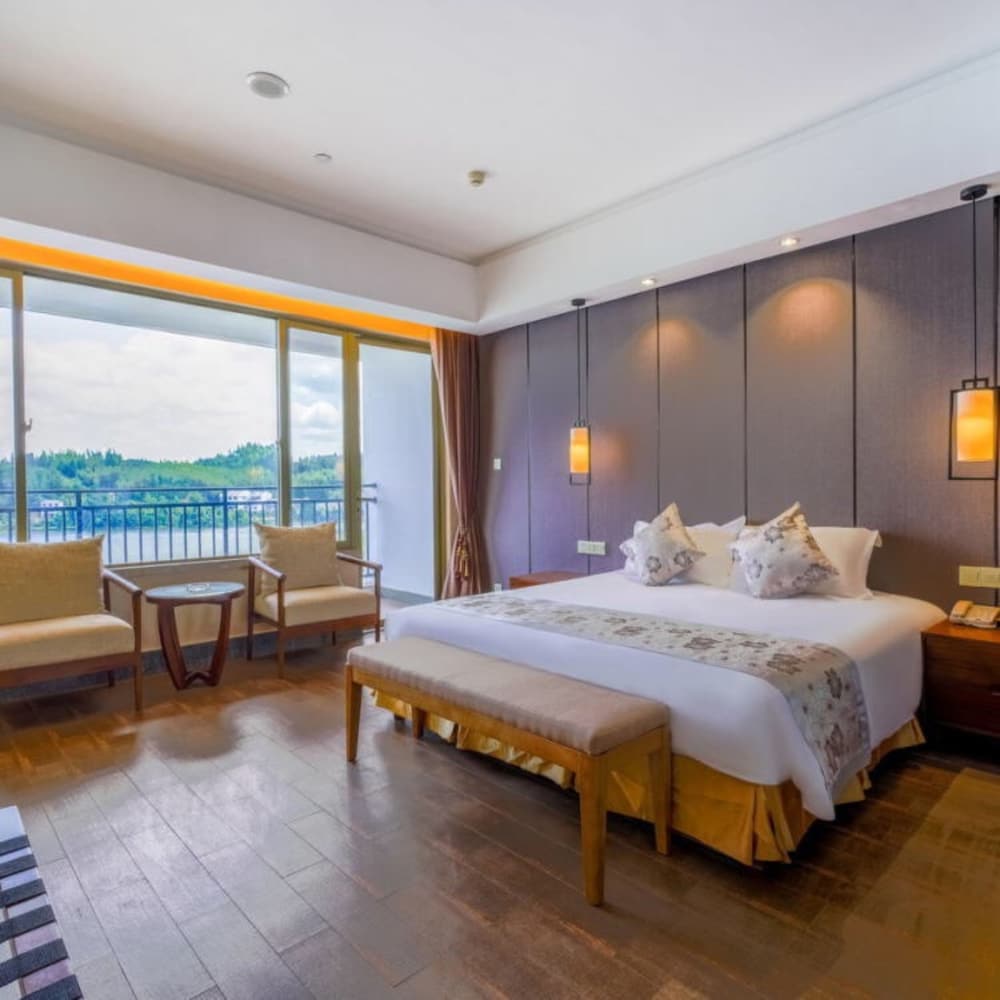 Deluxe Double Room, Lake View