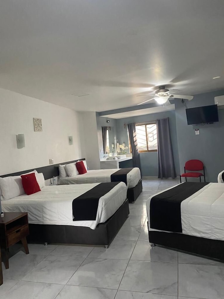 Standard Room, Multiple Beds