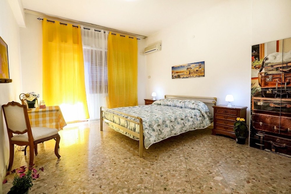 Double Room, 1 Double Bed, Garden View