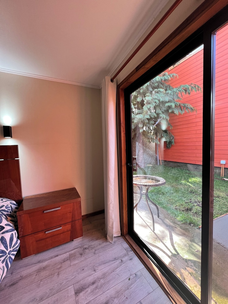 Duplex, Sea View (Vert)