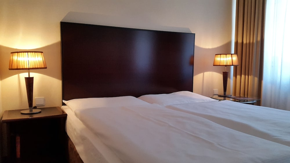Classic Double or Twin Room photo 3