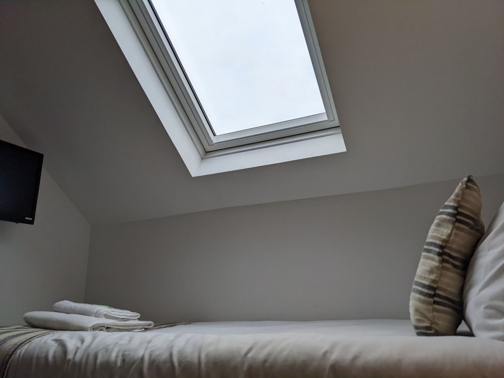 Basic Single Room (Ferry Inn) photo 3