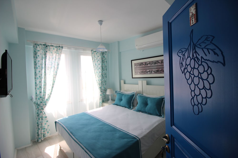 Standard Double Room - Photo 1