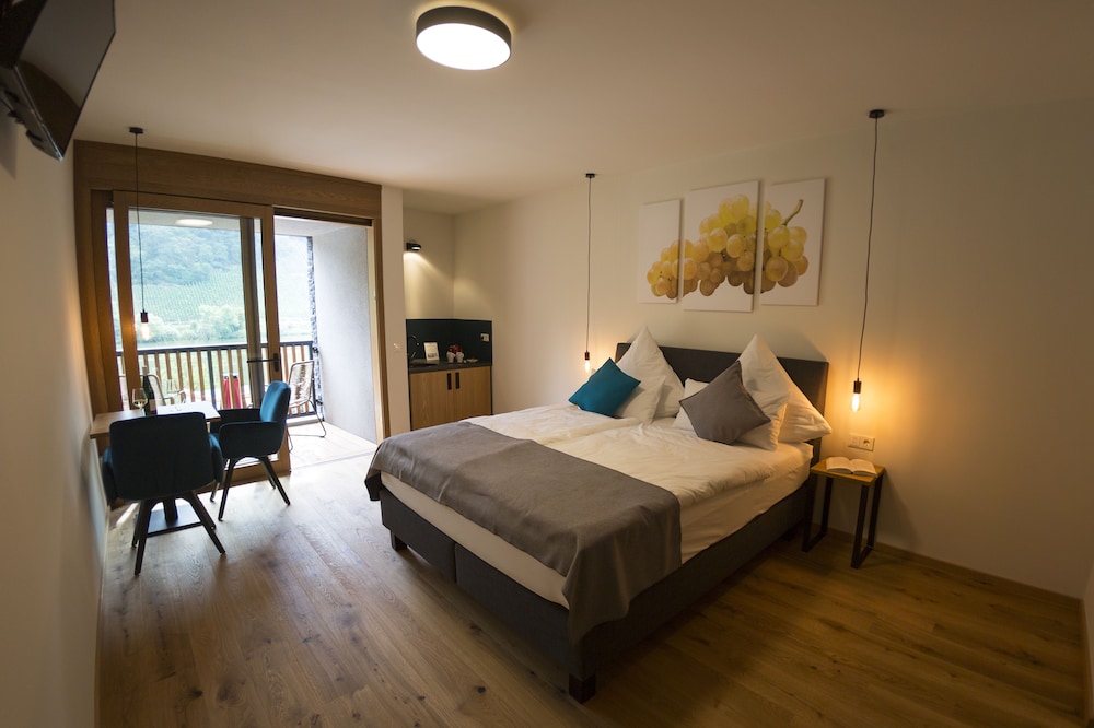 Junior Double Room, River View photo 1