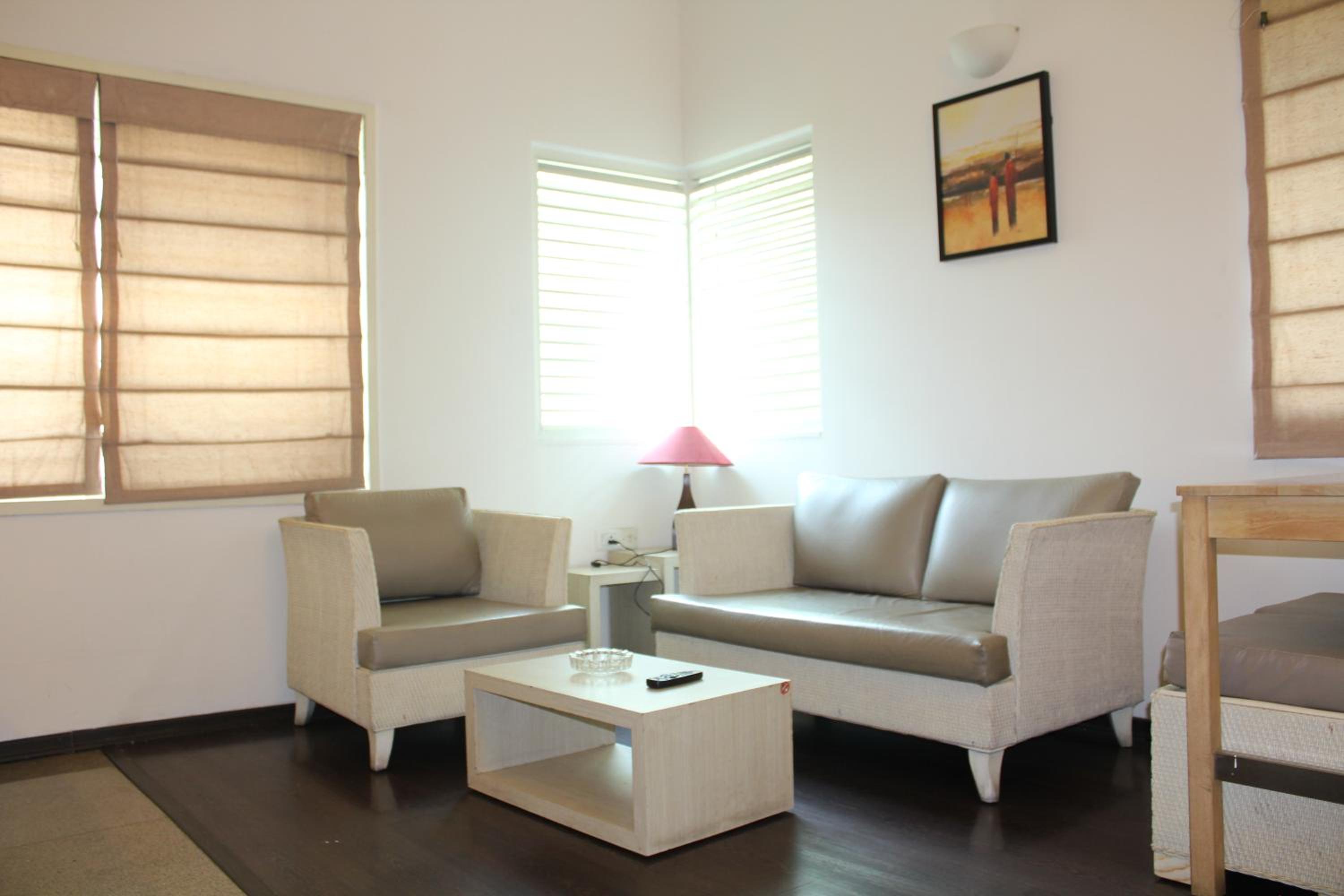 Studio (2 Adults) - Photo 2