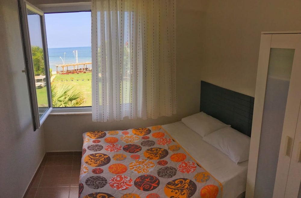 Family Apartment, Sea View, Beachside photo 1