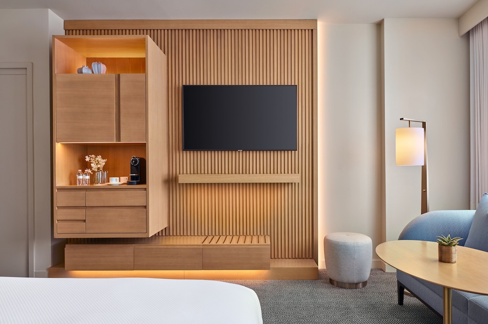 Suite, Multiple Beds, Bay View photo 3