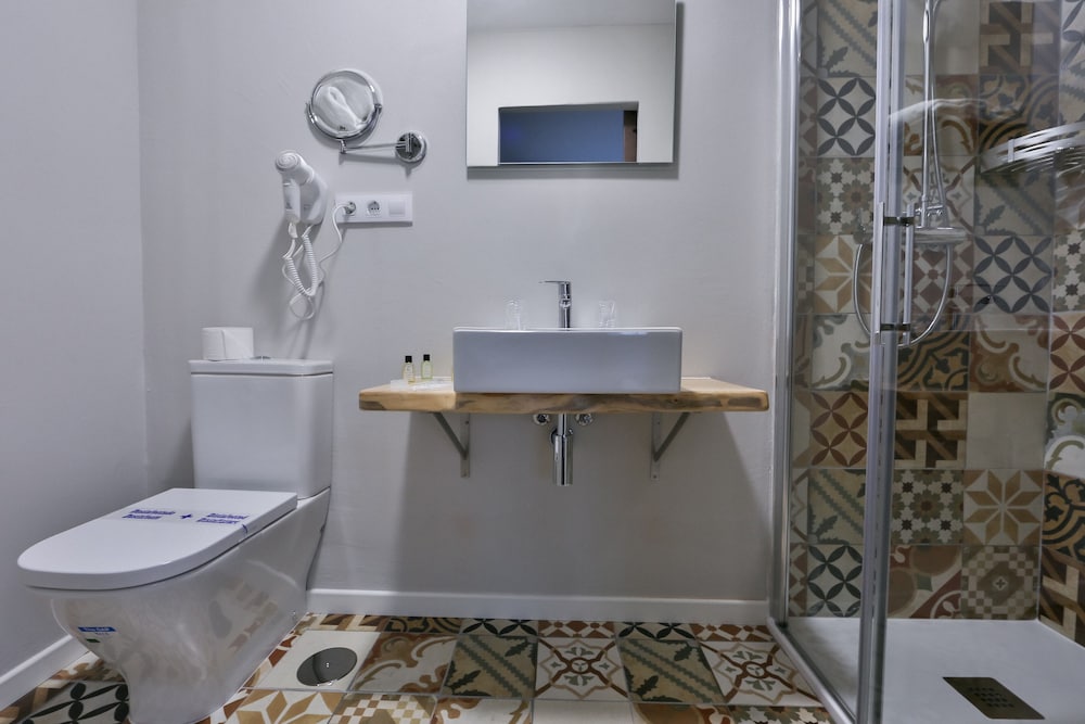 Double or Twin Room photo 3