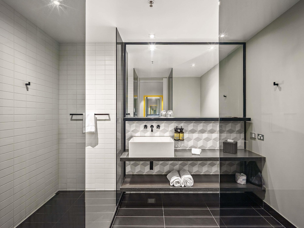 2 Bedroom Hotel Room with Balcony