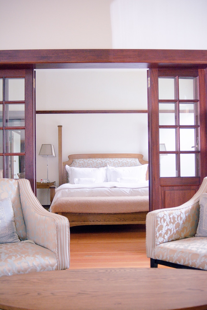 Suite (Manor House) photo 1
