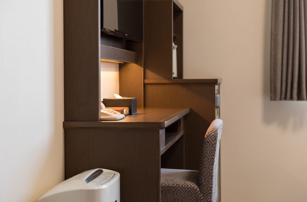 Standard Queen Room, Non Smoking (No cleaning Service) - Photo 2