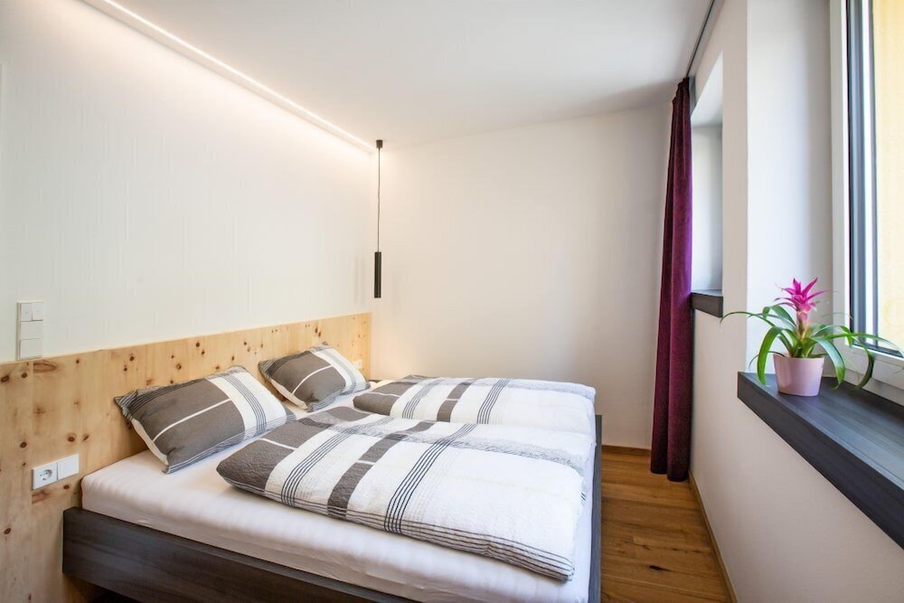 City Apartment, 1 Bedroom, Balcony (Pfarrplatz)