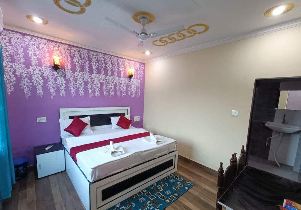 Deluxe Double Room, City View