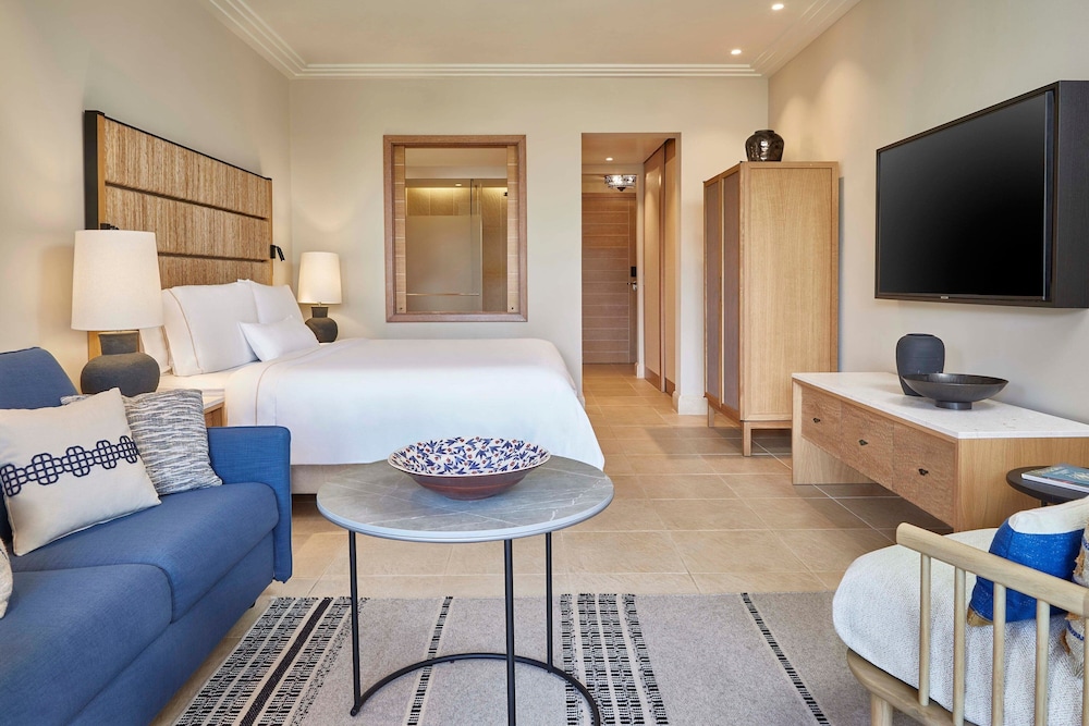 Premium Infinity Room, 1 King Bed, Non Smoking, Sea View (Private Pool)