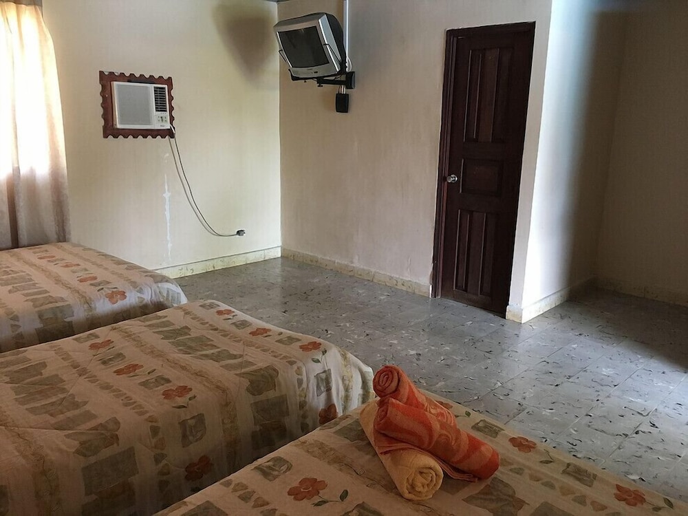 Family Triple Room, Pool View, Poolside